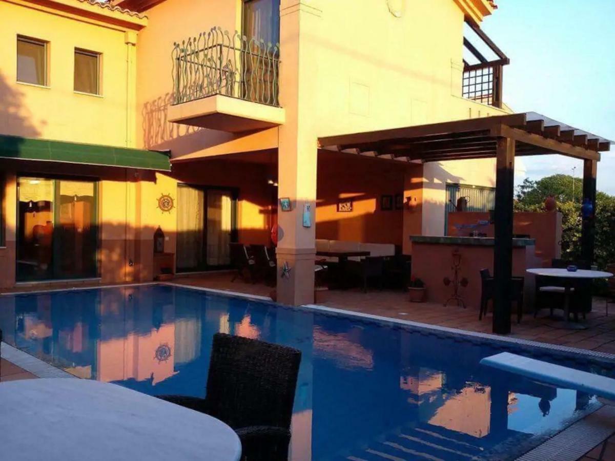 4-Seasons Pool Villa Near Meteora Tríkala Dış mekan fotoğraf